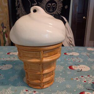 Vintage 1970's Ice Cream cone Cookie jar.